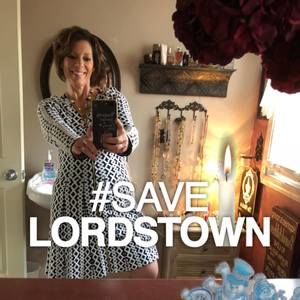 Meet your Posher, Leslie